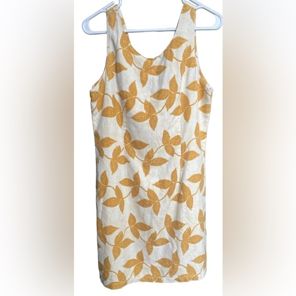pineapple Moon Dresses & Skirts - Pineapple Moon Dresses | Woman Size M Color: Gold/Yellow 100% silk